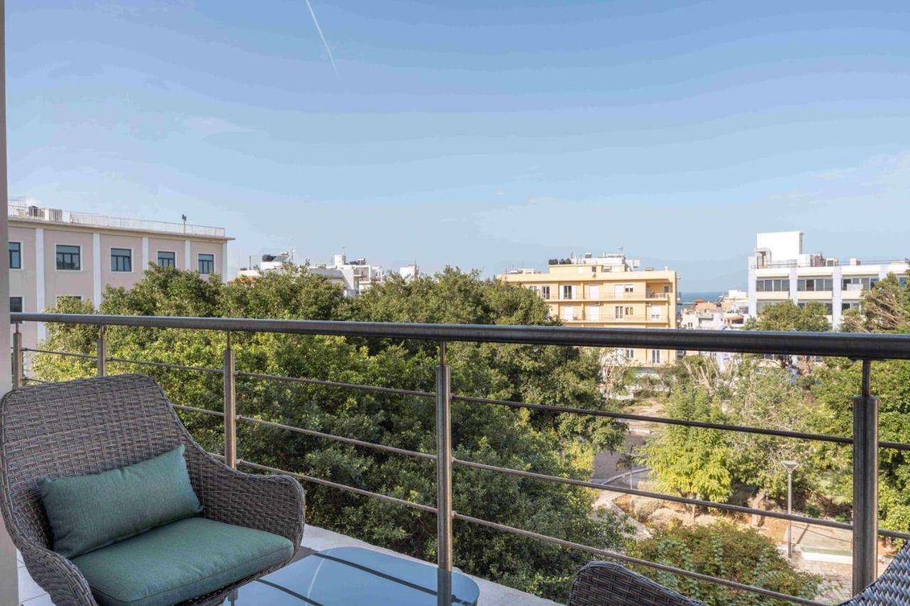 Phaedrus Living: Heraklion City View Flat Eksteriør billede